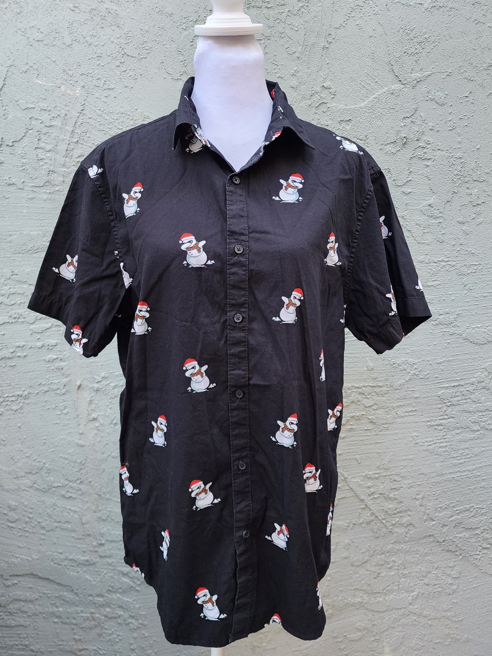 Denim & Flower Men’s Dabbing Snowman Christmas Shirt Black Medium
